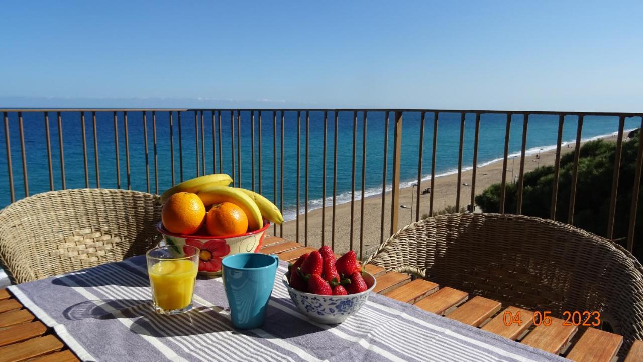 Apartament La Vista Bonica Бланес Екстериор снимка