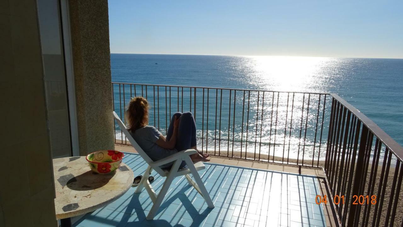 Apartament La Vista Bonica Бланес Екстериор снимка